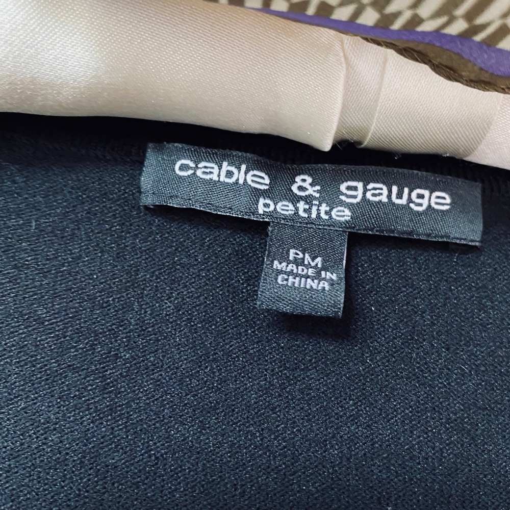 Black Sleeveless Knit Top by Cable and Gauge - Picture 3 of 5